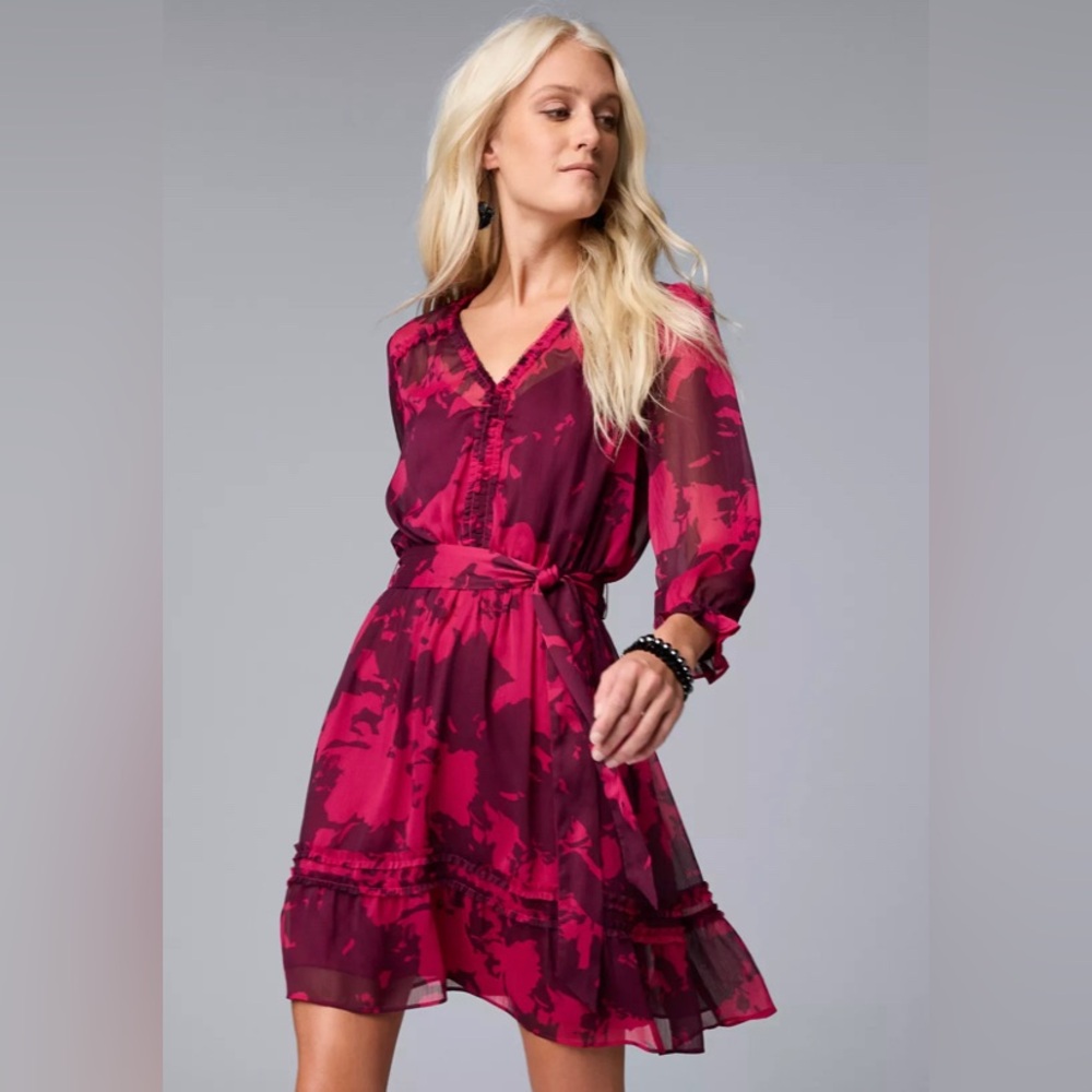 Simply Vera Vera Wang Magenta Floral V-Neck Tie-Waist Dress